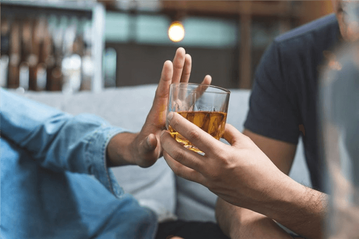 почему не стоит пить алкоголь при депрессии